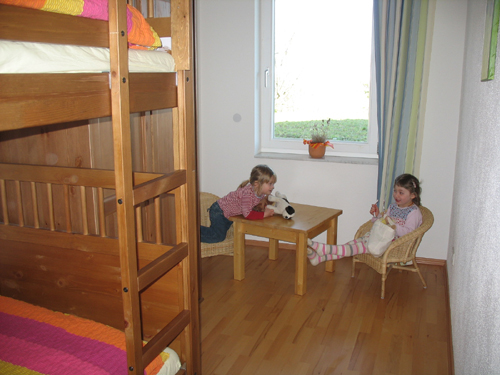 Steckenbhlhof Ferienwohnung 1 Kinderzimmer