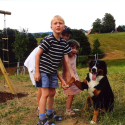 Steckenbhlhof - Kinder und Hund